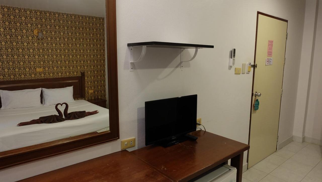 Отель Sawasdee Mansion Patong Экстерьер фото